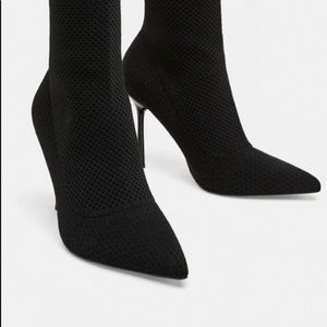 Zara Black elastic ribbed sock ankle boots Sz 39